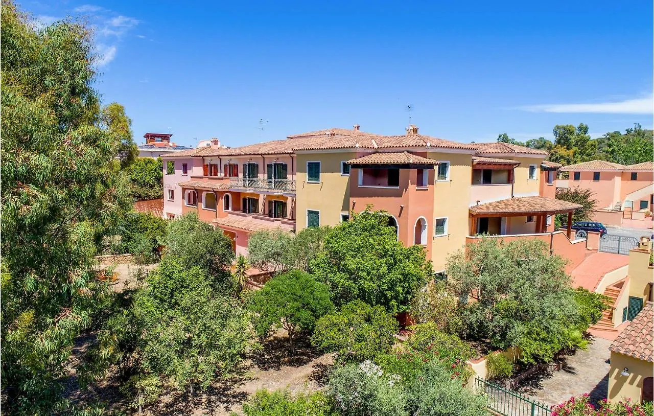 Awesome Apartment In Orosei With Wifi 0*,
